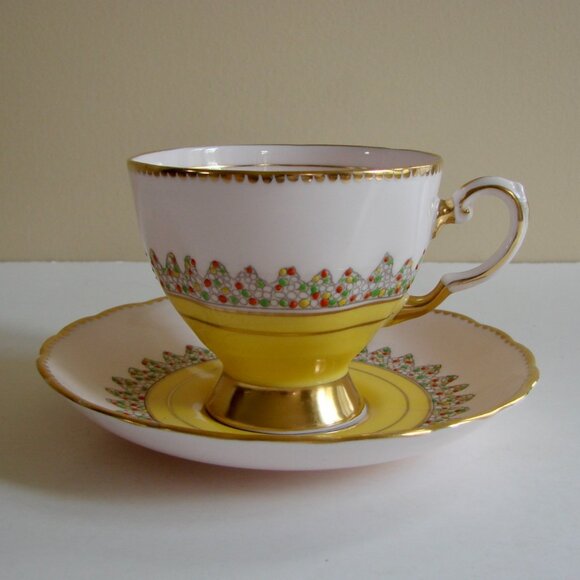 Vintage Fine Bone China Teacup and Saucer Pink Yellow Gold Gilt Tuscan England - Picture 1 of 9